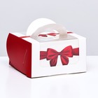 Коробка под бенто-торт с окном "Красный бант", 14 х 14 х 8 см - фото 2272405