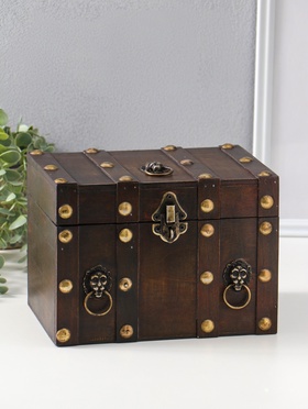 Шкатулка сундук дерево "Лев. С заклёпками" коричневая 21,8х15,5х15 см