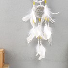 Ловец снов d=10 и 5 см "Паутинка с белыми и желтыми бусинами" белый 50х10х0,7 см - Фото 3
