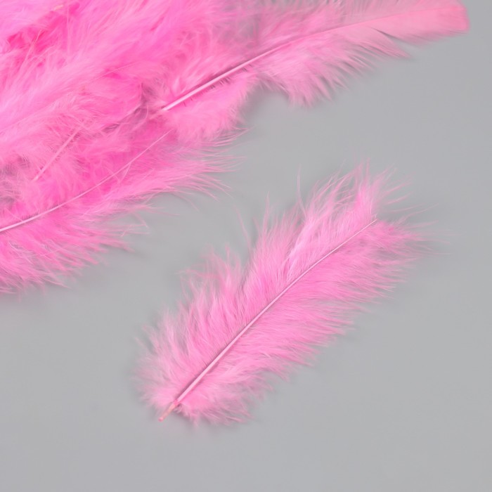 Перо декоративное гусиное пуховое "Ярко-розовое" набор 40 шт h=10-15 см