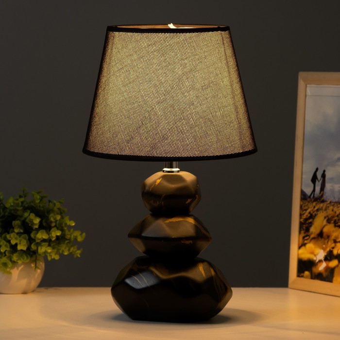 Настольная лампа "Андри" E14 40Вт черный-золото 23х23х39 см RISALUX - фото 1909413331