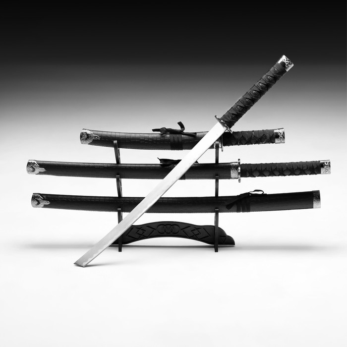 Макет оружия «Сувенирные катаны на подставке 3в1. Чёрный питон», подарочный набор, ножны кожзам, матовый, 46 см; 70 см; 89 см - Фото 1