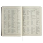 Ежедневник недатированный А5, 160 листов MEGAPOLIS VELVET, твёрдая обложка, искусственная кожа, ляссе, на резинке, тонированный блок 70 г/м2, белый - фото 23441191