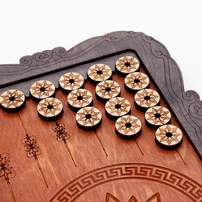 Нарды деревянные большие, резные, настольная игра «Герб», 45×45 см