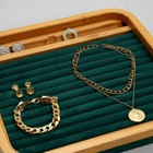 Бюст на подставке «Стиль», прямоугольное основание, 13 полос для колец, дерево, 30×30×4 см, цвет зелёный - фото 23364008