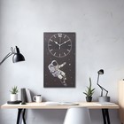 Часы-картина настенные "Космонавт", плавный ход, 35 х 60 см, АА - фото 9975198