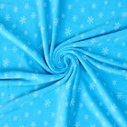 Лоскут Велюр на голубом фоне белые снежинки, 100*180см - фото 4052313