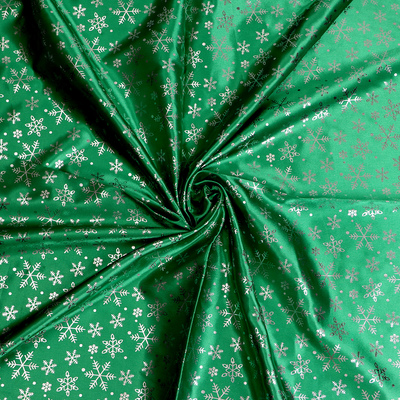Лоскут Атлас, зелёный с серебрянными звёздами, 100 × 150 см