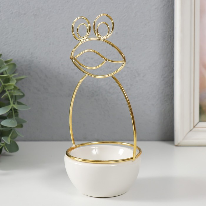 Сувенир керамика, металл подставка "Лягушонок" белая с золотом 9х8х18 см