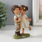 Фигурка полистоун «Малыши на прогулке - первый поцелуй», 9.5×4.5×12.5 см - Фото 2