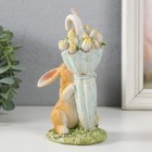 Фигурка полистоун «Зайка у зонта с тюльпанами», 8.5×6.5×15.5 см - Фото 3