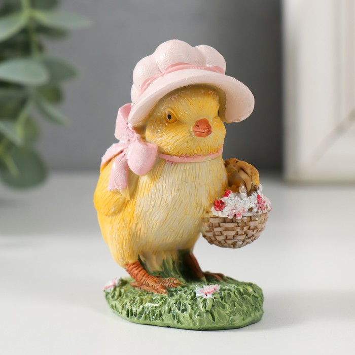 Фигурка полистоун «Цыпа в шляпке с корзинкой цветов», 6.5×4×8 см - Фото 1