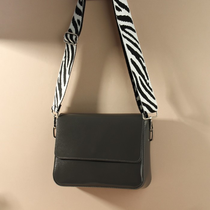Ручка для сумки «Орнамент зебра», стропа, с карабинами, 139 ± 3 × 3,8 см, цвет чёрно-белый