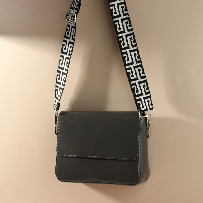 Ручка для сумки «Орнамент греческий», стропа, с карабинами, 139 ± 3 × 3,8 см, цвет чёрно-белый