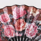 Веер пластик, текстиль h=26,5 см "Крупные розы на кофейном фоне" - фото 8575185