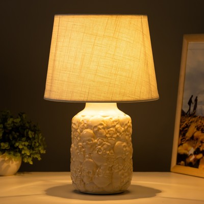 Настольная лампа «Череп» Е14 40 Вт 23×23×34.5 см RISALUX