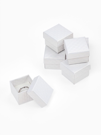 Коробочка подарочная под кольцо, серьги «Стёганая», 4×4 см, (полезная часть 3.5×3.5 см), белая