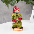 Сувенир "Пожарный", майолика, 16 см - фото 8607204