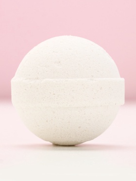 Бомбочка для ванны Love, 130 г, аромат сочного кокоса, Чистое счастье (комплект 2 шт)