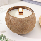 Свеча в кокосе ароматическая, мандарин и ваниль, соевый воск, 8х10 см, в коробке - фото 9862259