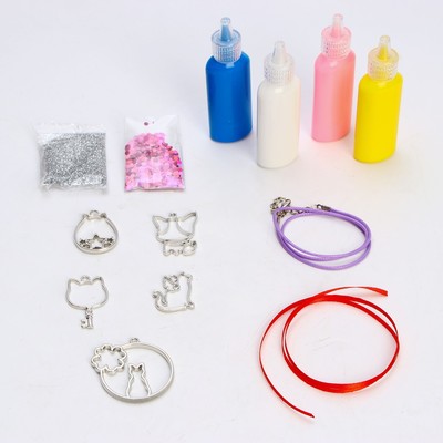 УЦЕНКА Набор для творчества «Раскрась витражики», кошечки 5 форм