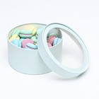 Подарочная коробка круглая Frilly лагуна, завальцованная с окном, 21×11 см - Фото 3