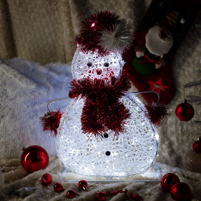 Светодиодная фигура «Снеговик в шапке», 40 × 50 × 17 см, 10 Вт, 220 В - Фото 1