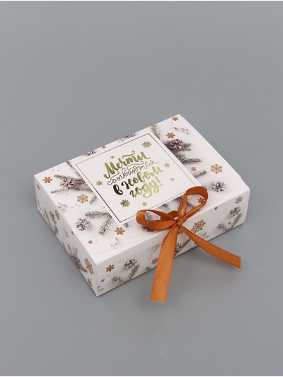 Коробка подарочная новогодняя складная «С Новым годом», тиснение, 16.5×12×5 см