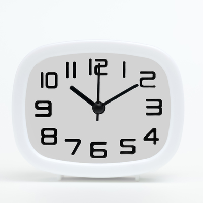 Будильник, дискретный ход, 10×8×4 см, от батарейки АА, белый