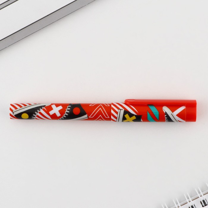 Ручка пластик с колпачком «Кеды»