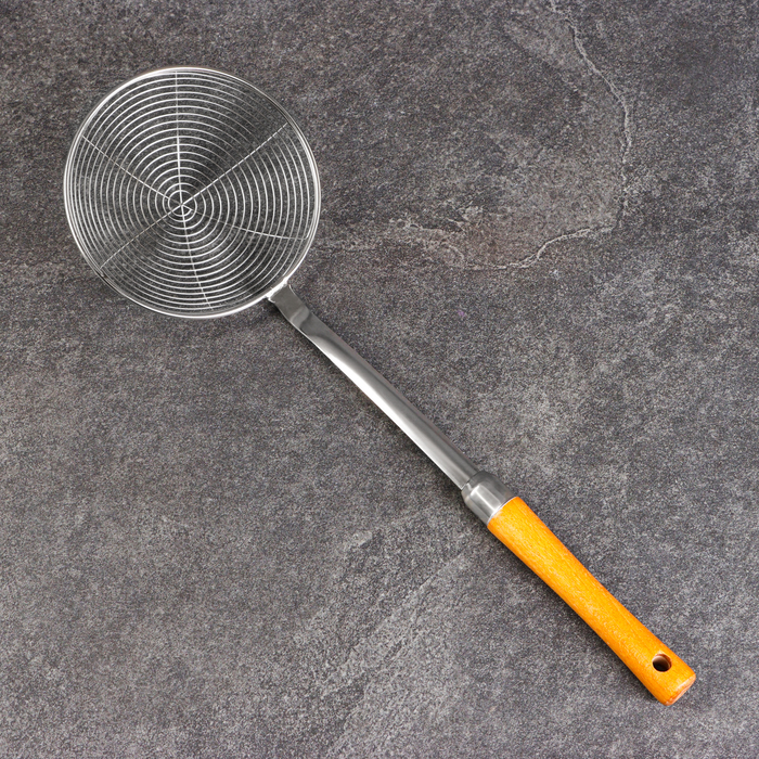 Дуршлаг-сито Шафран, d=13 см, глубина 3.5 см, длина 41 см, с деревянной ручкой, металл - Фото 1