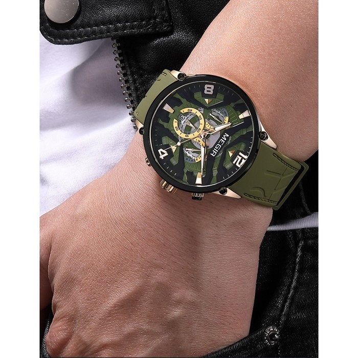 Часы наручные мужские, d-4.6 см, с хронографом, 3 АТМ, светящиеся, зеленые