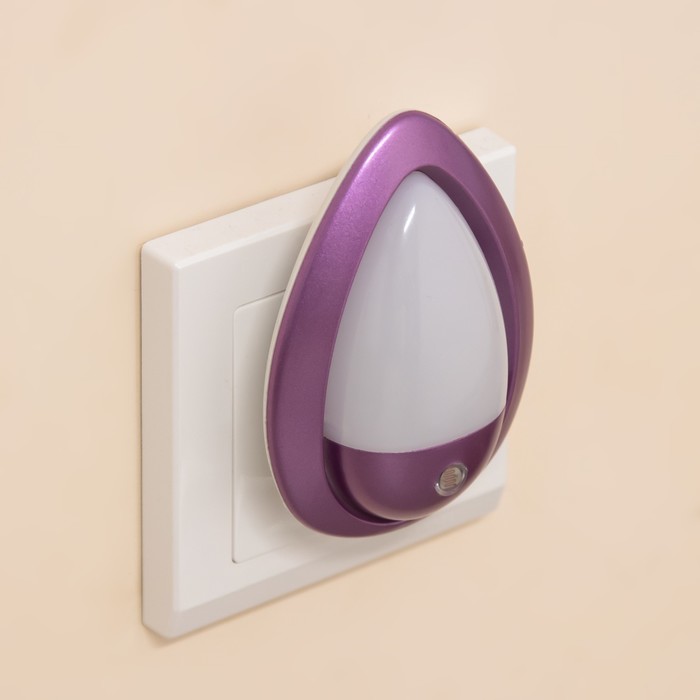 Ночник «Светлячок» с датчиком освещения, 3_LED х 1 Вт, 10 см (220 В) фиолет. RISALUX - Фото 1