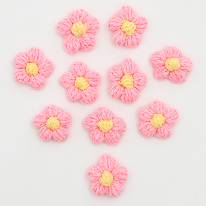 Цветок вязаный, набор 10 шт., размер 1 шт., 4 × 1,5 см, цвет нежно-розовый