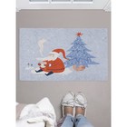 Придверный коврик в прихожую «Дед Мороз под ёлкой», размер 45х75 см - фото 296935423
