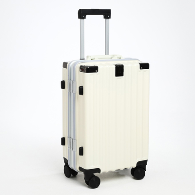 Чемодан на колёсах средний 55 л (M), на молнии, 2 кодовых замка, 4 колеса, крючок, бежевый