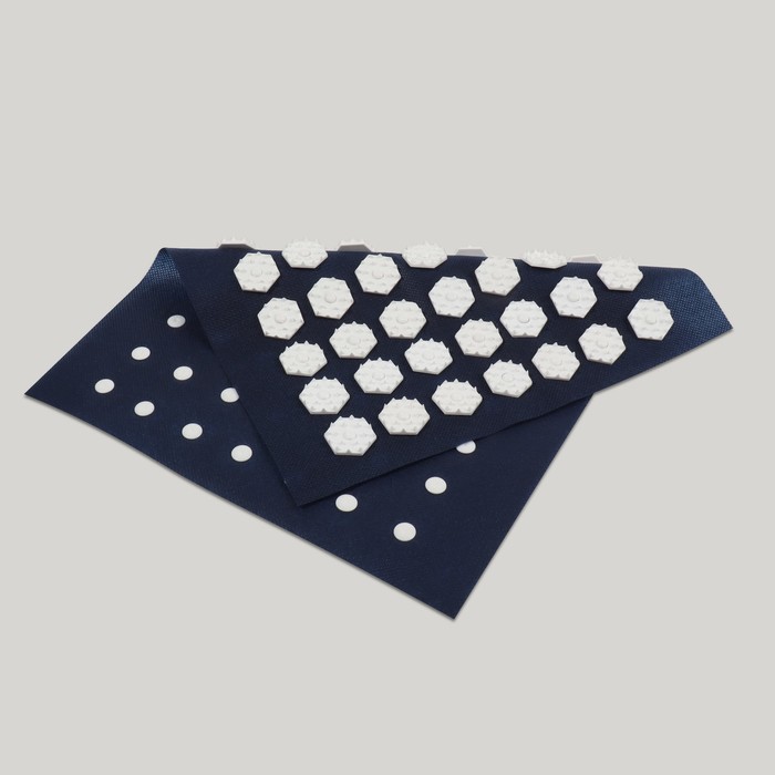 Ипликатор-коврик, основа спанбонд, 70 модулей, 32 × 26 см, цвет тёмно- синий/белый