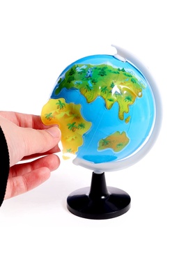 {{photo.Alt || photo.Description || 'Развивающий набор «Глобус - изучаем мировые достопримечательности», уценка'}}