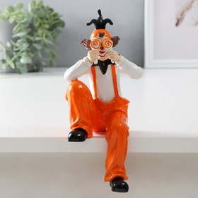 Сувенир полистоун "Клоун с леденцами, сидит" бело-оранжевый 10х9,5х20 см
