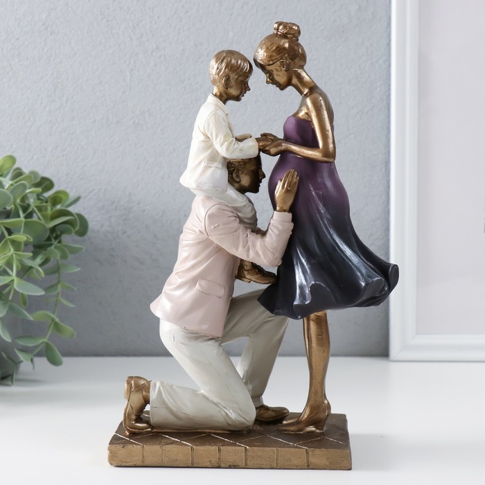 Фигурка полистоун «В нашей семье скоро прибавление», бронза, 16×8×24.5 см