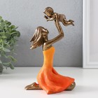 Сувенир полистоун "Мама играет с ребенком" бронза, оранжевый 12х9,5х19 см - фото 3145044