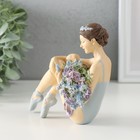 Фигурка полистоун «Балерина с охапкой сиреневых цветов», 12.5×7×12 см - Фото 2