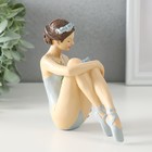 Фигурка полистоун «Балерина с охапкой сиреневых цветов», 12.5×7×12 см - Фото 4