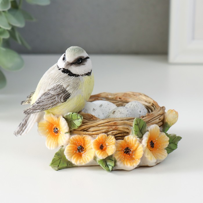 Фигурка полистоун «Синичка в гнезде, с цветами», 11×8×7 см - Фото 1