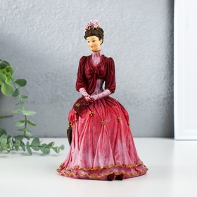 Сувенир полистоун "Мадмуазель в бордовом платье, с сумочкой, сидит на стуле" 13,5х12,5х21 см   98380