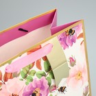 Пакет подарочный с шильдиком, упаковка, «Нежные цветы», 30.5 х 25.4 х 12.7 см - фото 8731901