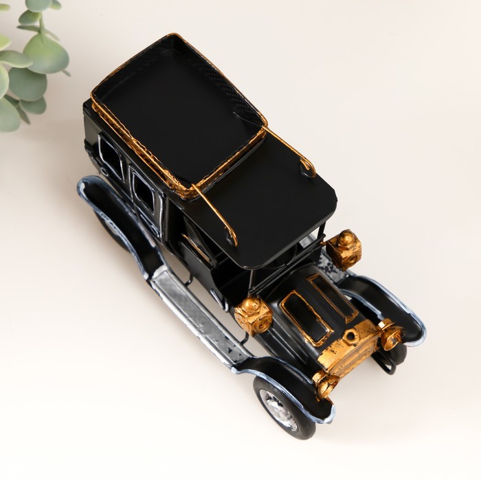 Сувенир металл "Ретро. Черно-золотое авто" 16,7х7,7х11 см - фото 1926989054