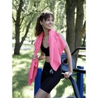 Полотенце для фитнеса Squats, размер 39х55 см, цвет розовый - фото 297179002