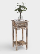 светло-коричневый