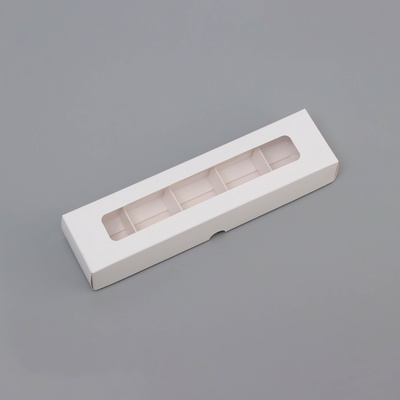 Коробка для 5 конфет с окном, с тонкими разделителями, белый 21×5.5×3.3 см